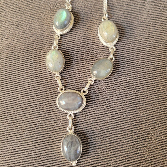 Elegant Silver and Gray Stone Necklace - Picture 5 of 7